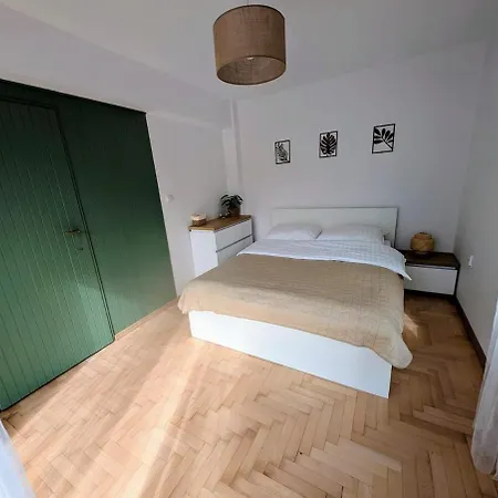 アパート 70m Mieszkanie W Domu Jednorodzinnym Do 8 Osob, Darmowy Parking, Atrakcje Dla Dzieci, Balkon, Duzy Ogrod