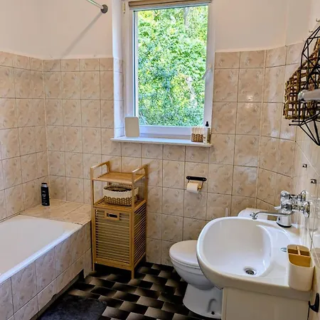 70m Mieszkanie W Domu Jednorodzinnym Do 8 Osob, Darmowy Parking, Atrakcje Dla Dzieci, Balkon, Duzy Ogrod * グディニャ