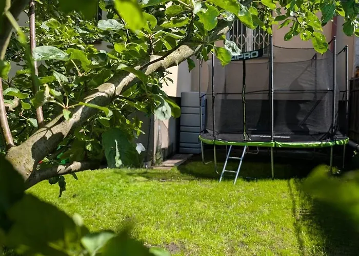70m Mieszkanie W Domu Jednorodzinnym Do 8 Osob, Darmowy Parking, Atrakcje Dla Dzieci, Balkon, Duzy Ogrod דירה *