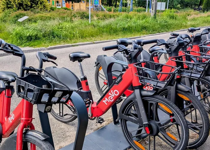 Apartment 70m Mieszkanie W Domu Jednorodzinnym Do 8 Osob, Darmowy Parking, Atrakcje Dla Dzieci, Balkon, Duzy Ogrod