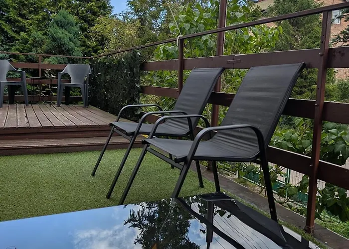70m Mieszkanie W Domu Jednorodzinnym Do 8 Osob, Darmowy Parking, Atrakcje Dla Dzieci, Balkon, Duzy Ogrod דירה