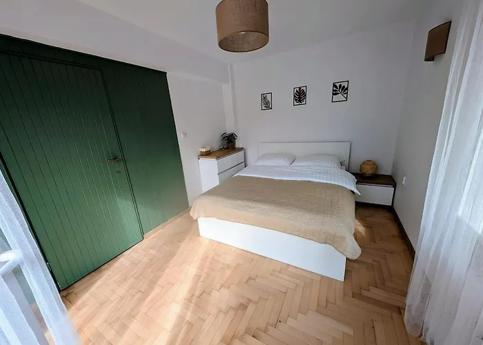 דירה 70m Mieszkanie W Domu Jednorodzinnym Do 8 Osob, Darmowy Parking, Atrakcje Dla Dzieci, Balkon, Duzy Ogrod